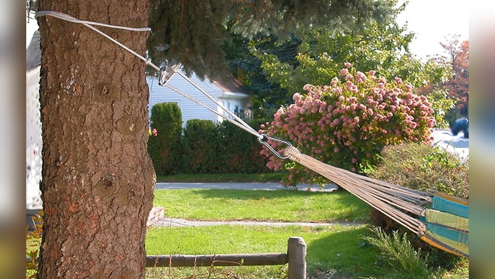 How Do I Hang a Hammock